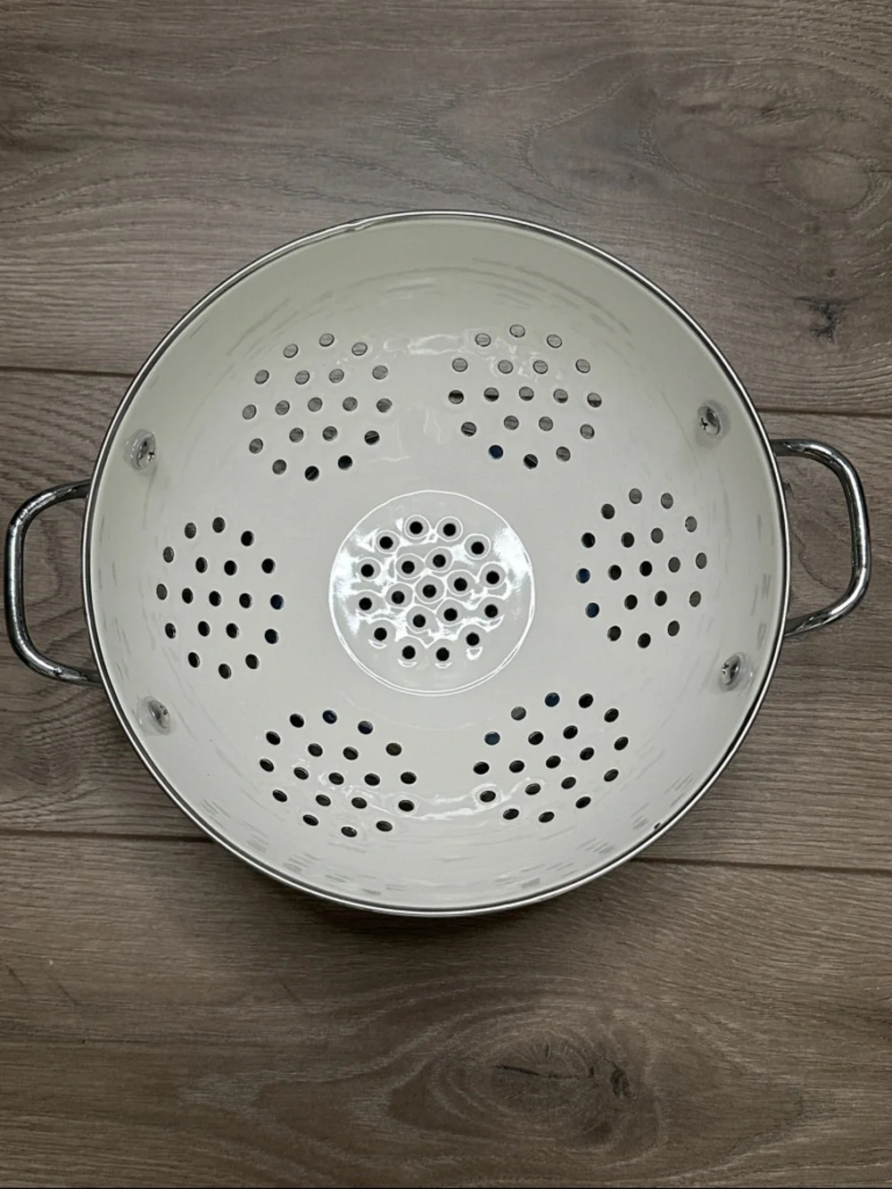 Pfaltzgraff Snow Bear Holiday Enameled Metal Colander 3 Quart‎